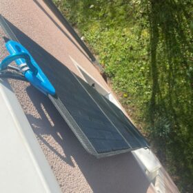 BLUETTI Solarpanel 200W Faltbar | 23,4% Wirkungsgrad • 3 Standfüße photo review